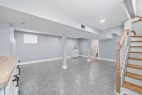 Tiny photo for 10825 S Avenue H, Chicago, IL 60617 (MLS # 12744792)