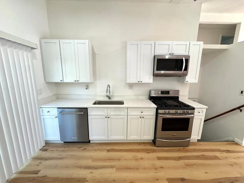 Tiny photo for 1008 Adams Court, Carpentersville, IL 60110 (MLS # 12721156)