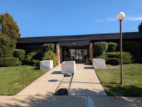 Tiny photo for 1295 N Sterling Avenue #212, Palatine, IL 60067 (MLS # 12484136)