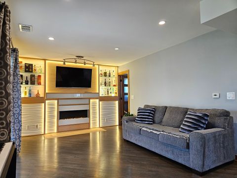 Tiny photo for 126 Borris Circle, Streamwood, IL 60107 (MLS # 12612495)