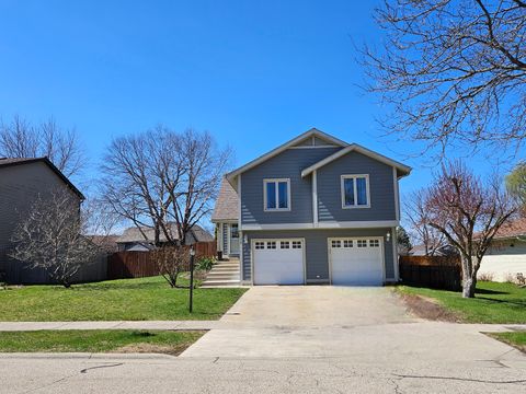 Tiny photo for 126 Borris Circle, Streamwood, IL 60107 (MLS # 12612495)