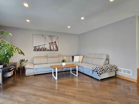 Tiny photo for 126 Borris Circle, Streamwood, IL 60107 (MLS # 12612495)