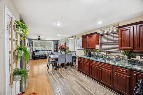 Tiny photo for 7535 W 63 Place, Summit, IL 60501 (MLS # 12494099)