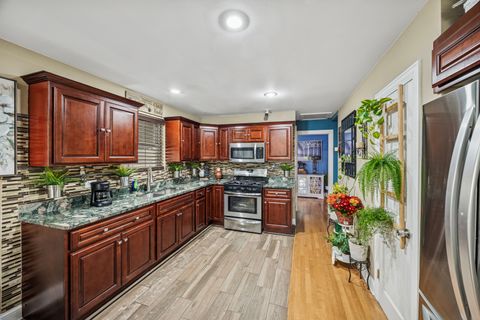 Tiny photo for 7535 W 63 Place, Summit, IL 60501 (MLS # 12494099)