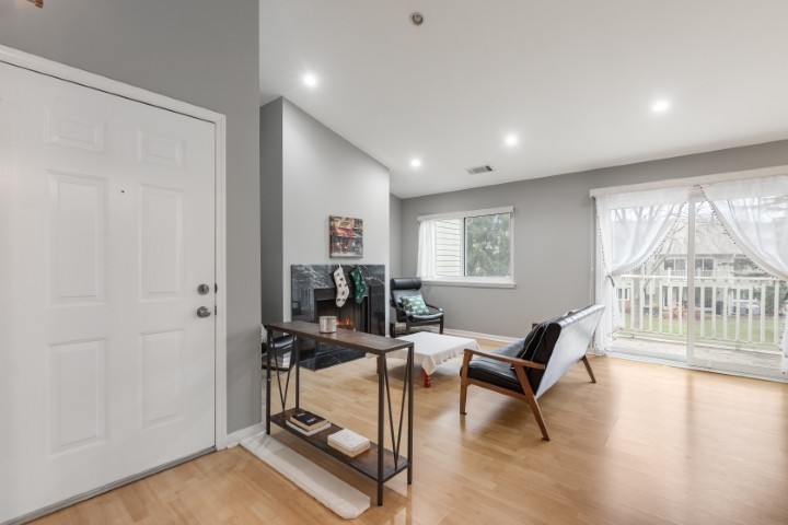 1500 CANBURY Court B2