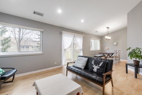 Tiny photo for 1500 CANBURY Court #B2, Wheeling, IL 60090 (MLS # 12527556)