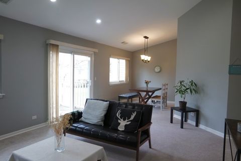 Tiny photo for 1500 CANBURY Court #B2, Wheeling, IL 60090 (MLS # 12527556)