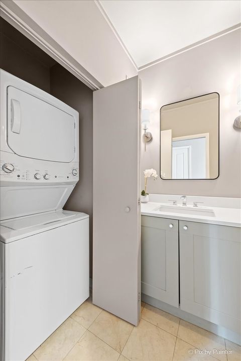 Tiny photo for 744 N Clark Street #705, Chicago, IL 60654 (MLS # 12611427)