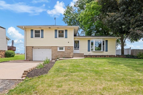 Tiny photo for 604 3rd Street, Sherrard, IL 61281 (MLS # 12657455)