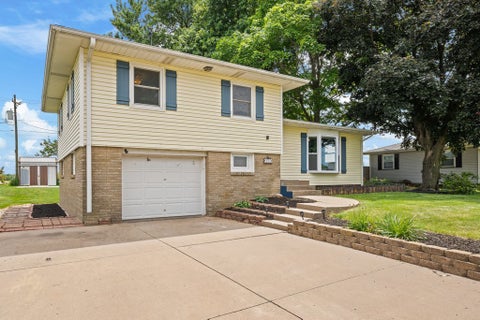 Photo of 604 3rd Street, Sherrard, IL 61281 (MLS # 12657455)