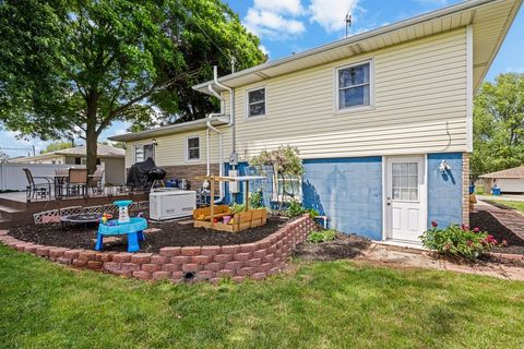 Tiny photo for 604 3rd Street, Sherrard, IL 61281 (MLS # 12657455)