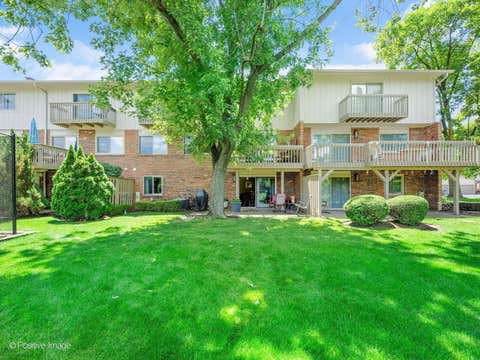 Tiny photo for 19W182 Ginny Lane E #182, Oak Brook, IL 60523 (MLS # 12673080)