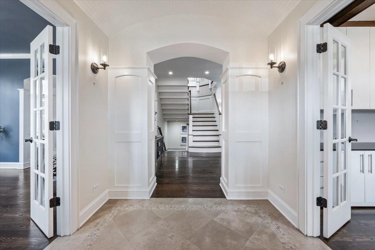 1148 Isabella Street