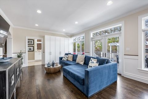 Tiny photo for 1148 Isabella Street, Wilmette, IL 60091 (MLS # 12586386)