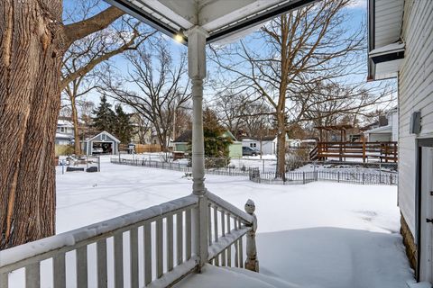 Tiny photo for 1427 N Court Street, Rockford, IL 61103 (MLS # 12595095)