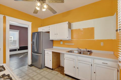 Tiny photo for 1427 N Court Street, Rockford, IL 61103 (MLS # 12595095)