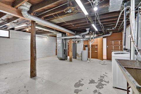 Tiny photo for 1427 N Court Street, Rockford, IL 61103 (MLS # 12595095)