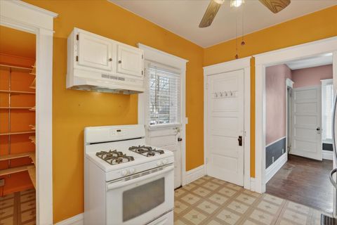 Tiny photo for 1427 N Court Street, Rockford, IL 61103 (MLS # 12595095)