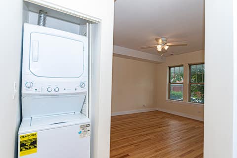 Tiny photo for 2306 W Jarvis Street #1, Chicago, IL 60645 (MLS # 12728154)