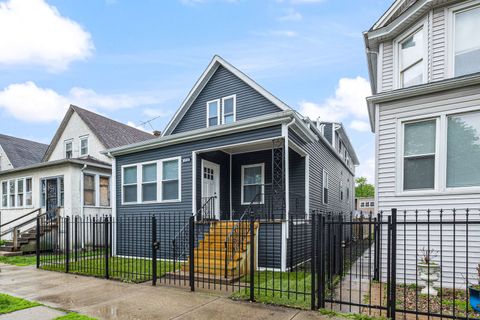 Tiny photo for 1132 N Waller Avenue, Chicago, IL 60651 (MLS # 12632545)