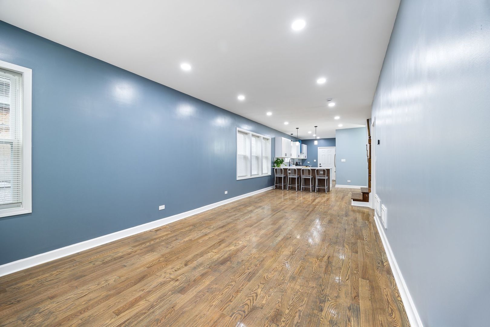 1132 N Waller Avenue