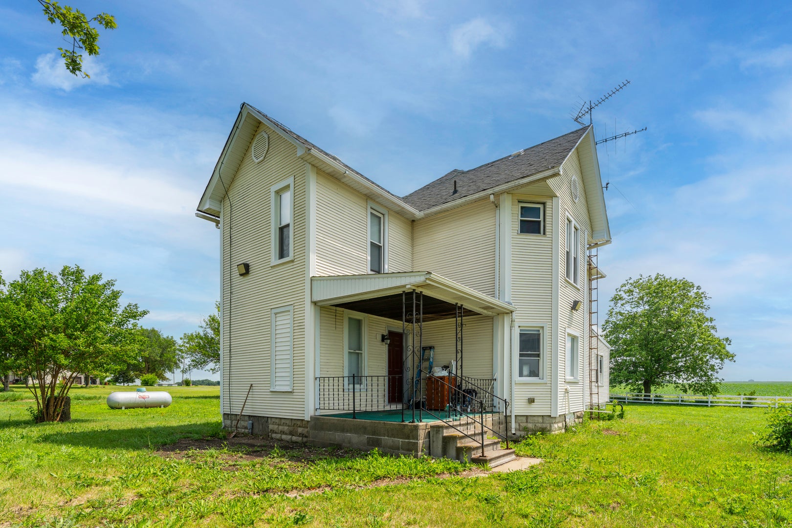 24501 N 1300 East Road