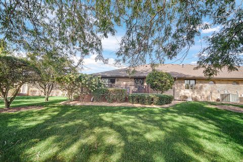 Tiny photo for 9378 Fox Run Circle, Frankfort, IL 60423 (MLS # 12481028)
