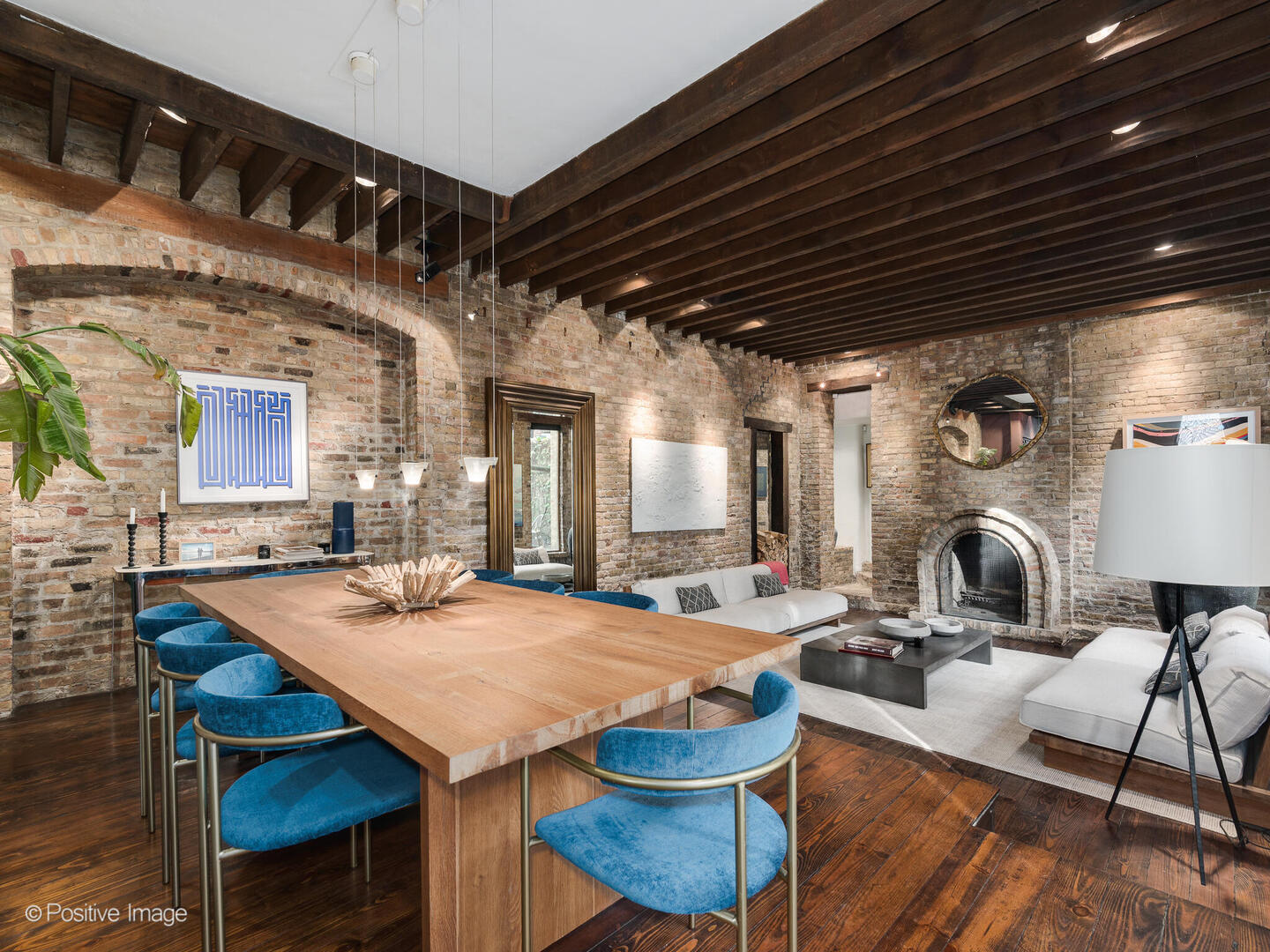 844 W ALTGELD Street