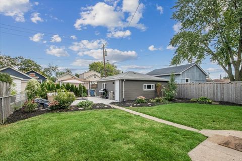 Tiny photo for 1124 Lathrop Avenue, Forest Park, IL 60130 (MLS # 12491709)