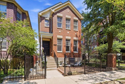 Photo of 344 W Scott Street, Chicago, IL 60610 (MLS # 12690789)
