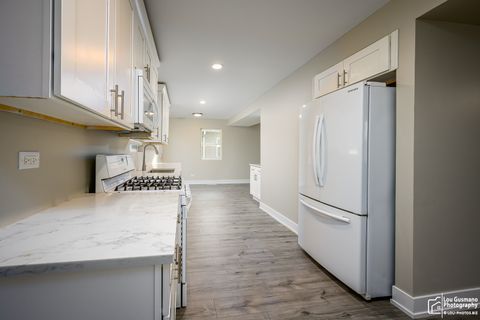 Tiny photo for 4023 1/2 N Grant Street, Westmont, IL 60559 (MLS # 12516131)