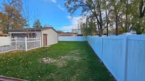 Tiny photo for 4023 1/2 N Grant Street, Westmont, IL 60559 (MLS # 12516131)