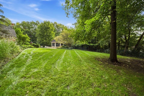 Tiny photo for 33W551 Hub Road, Wayne, IL 60184 (MLS # 12752423)