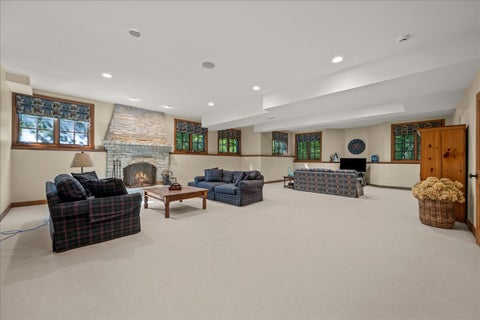 Tiny photo for 33W551 Hub Road, Wayne, IL 60184 (MLS # 12752423)