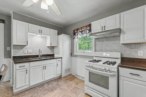 Tiny photo for 708 W Water Street, Farmer City, IL 61842 (MLS # 12704253)