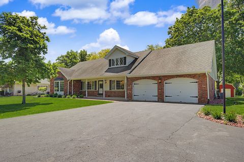 Photo of 24364 S Volbrecht Road, Crete, IL 60417 (MLS # 12677090)