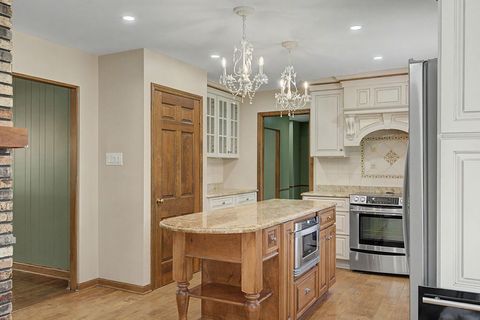 Tiny photo for 24364 S Volbrecht Road, Crete, IL 60417 (MLS # 12677090)