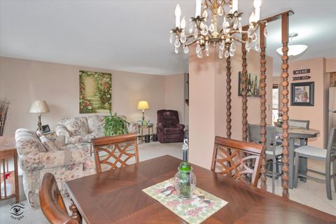 Tiny photo for 6824 Kingston Drive, Tinley Park, IL 60477 (MLS # 12581491)