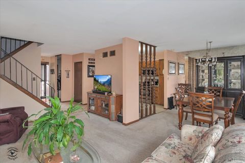 Tiny photo for 6824 Kingston Drive, Tinley Park, IL 60477 (MLS # 12581491)