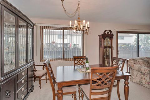 Tiny photo for 6824 Kingston Drive, Tinley Park, IL 60477 (MLS # 12581491)