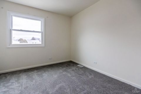 Tiny photo for 1387 S Glen Circle #D, Aurora, IL 60506 (MLS # 12570174)