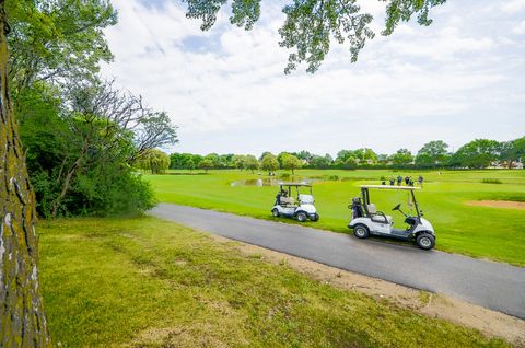 Tiny photo for 1206 S New Wilke Road #108, Arlington Heights, IL 60005 (MLS # 12453407)