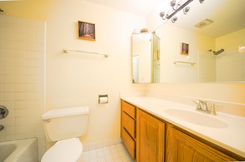Tiny photo for 1206 S New Wilke Road #108, Arlington Heights, IL 60005 (MLS # 12453407)