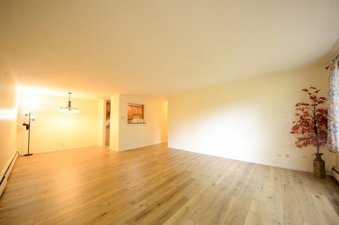 Tiny photo for 1206 S New Wilke Road #108, Arlington Heights, IL 60005 (MLS # 12453407)