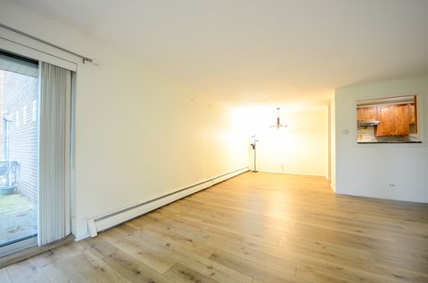 Tiny photo for 1206 S New Wilke Road #108, Arlington Heights, IL 60005 (MLS # 12453407)