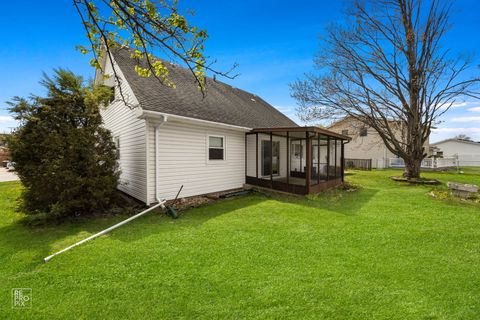 Tiny photo for 54 Smethwick Lane, Elk Grove Village, IL 60007 (MLS # 12609135)