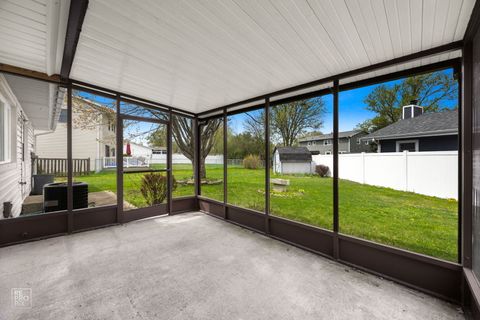 Tiny photo for 54 Smethwick Lane, Elk Grove Village, IL 60007 (MLS # 12609135)