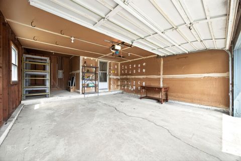 Tiny photo for 54 Smethwick Lane, Elk Grove Village, IL 60007 (MLS # 12609135)