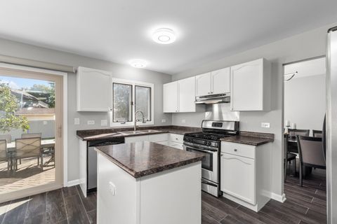 Tiny photo for 400 Callery Drive, Bolingbrook, IL 60490 (MLS # 12508703)