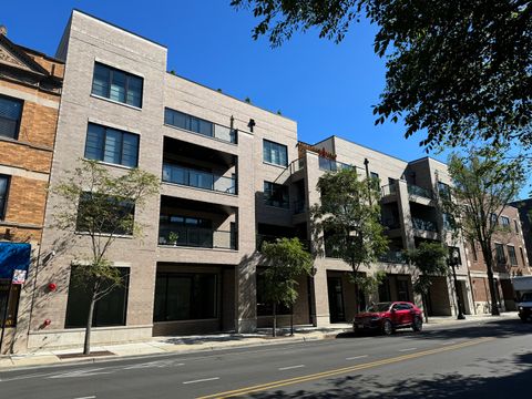 4537 N Clark Street Chicago IL 60640